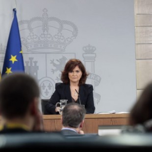 El Gobierno levanta las alfombras del excomisario Villarejo y del Partido Popular