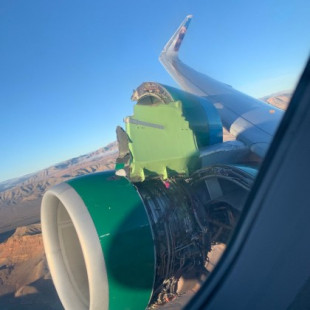 Se desprende en vuelo cubierta del motor de A320 de Frontier Airlines