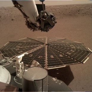 El aterrizador InSight de NASA "escucha" vientos marcianos [ENG]
