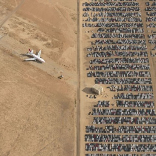 El cementerio del 'dieselgate' en el desierto, la mejor foto de 2018 para National Geographic