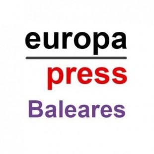 La Policía Nacional requisa documentación en la sede de Europa Press Baleares por una filtración periodística