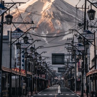 El contraste del Japón tradicional y contemporáneo en las impactantes fotos de RK