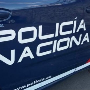 Detenida en Huelva una mujer tras arrojar desde un quinto piso a su perro
