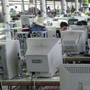 España, por debajo de media UE en uso de equipos informáticos en el trabajo