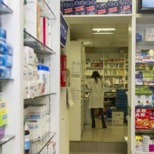 El 1 de enero bajan los precios de más de 1.200 medicamentos en las farmacias