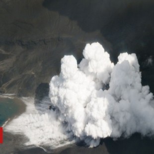 Nuevas imágenes satelitales muestran todo lo que ha cambiado el Krakatoa después de la explosión del volcán (Eng)