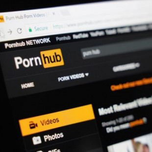 Reino Unido quiere proteger a los niños del porno online. Ahora la gente tendrá que meter su DNI para verlo