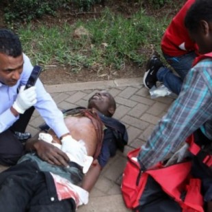 Al menos cinco muertos y 30 heridos, entre ellos un español, tras un ataque yihadista en un hotel de Kenia