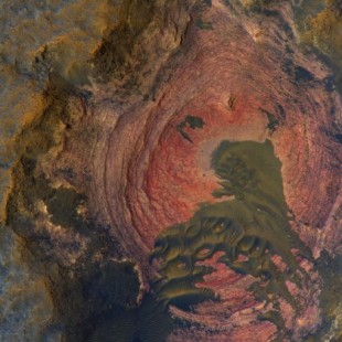 La surrealista geografía de Marte en 23 fotografías