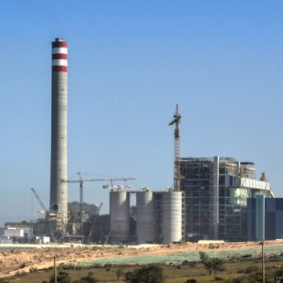 España comienza a comprar electricidad a Marruecos justo cuando activa una central de carbón de 1,4 GW