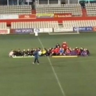 El Terrassa FC expulsa al equipo de veteranos por sus insultos machistas a jugadoras de la liga femenina