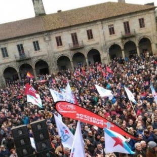 Miles de gallegos protestan por los recortes de la sanidad pública