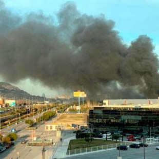 Incendio en la fábrica de Seat de la Zona Franca