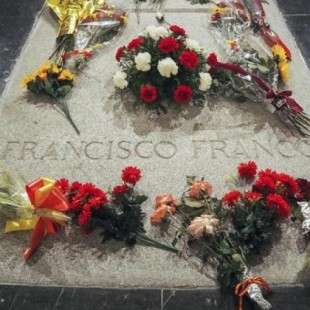 El Consejo de Ministros decreta la exhumación de Franco del Valle de los Caídos