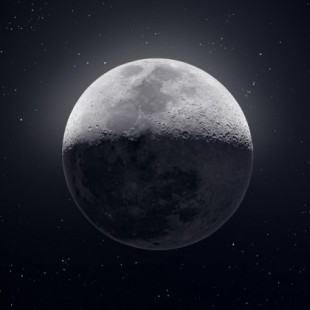 Han sido necesarias 50.000 fotos para capturar esta alucinante imagen de 81 Mpíxeles de la Luna