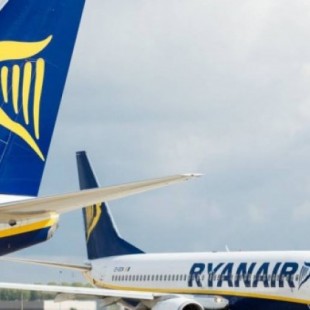 Italia multa a Ryanair y Wizz Air por el cobro del equipaje de mano