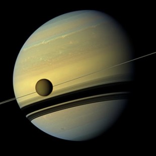 La NASA está considerando posible que haya vida en Titán