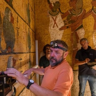 Fotos exclusivas: continúa la búsqueda de cámaras ocultas en la tumba de Tutankamón