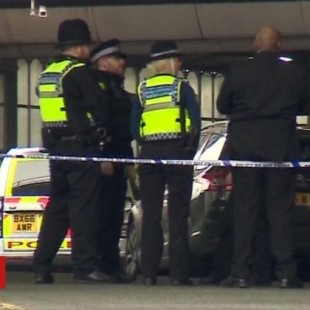 Paquetes con explosivos encontrados en aeropuerto de Heathrow, London City y estación de Waterloo(ENG)