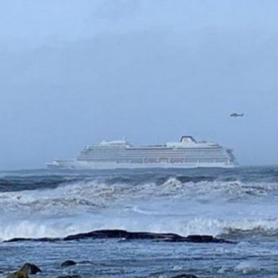 Un crucero queda a la deriva por una avería con 1300 pasajeros abordo frente a las costas de Noruega