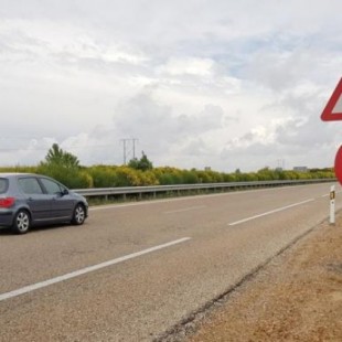 Los expertos plantean cerrar el carril derecho de la León-Benavente «por seguridad» para los conductores