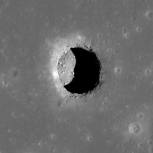 La NASA se plantea enviar un rover para explorar las cuevas de la Luna