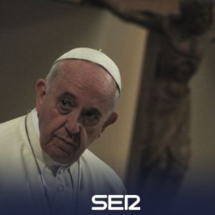 El papa defiende abrir las fosas y que la Iglesia española pague impuestos