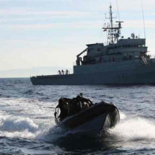 El patrullero "Serviola" libera un buque nigeriano en manos de piratas en el Golfo de Guinea