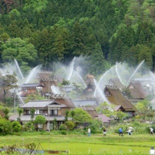 El curioso sistema antincendios de un pueblo japonés (jap)