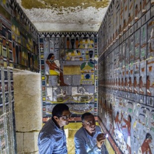 Desvelan una colorida tumba de la dinastía que gobernó Egipto hace 4.300 años