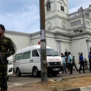 Iglesias y hoteles de Sri Lanka sacudidas por explosiones