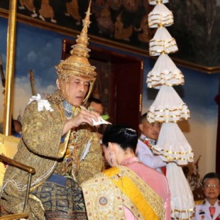 El rey de Tailandia, coronado en tres días de ceremonias con un coste de 28 millones de euros