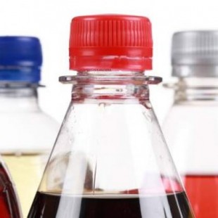 Baleares prohíbe por ley vender bebidas azucaradas, bollería y golosinas en los colegios