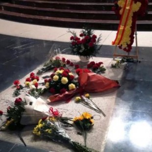 El Supremo suspende por unanimidad la exhumación de Franco
