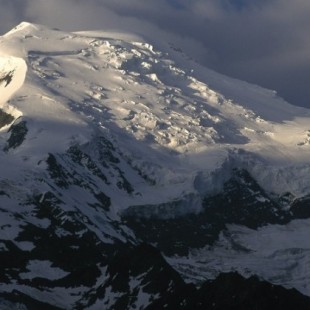 Entran en vigor las restricciones de acceso al Mont Blanc, bajo amenaza de multas y prisión