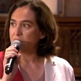 Ada Colau revalida la Alcaldía de Barcelona con los votos de PSC y Valls