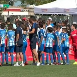 Niños del Málaga CF paran un partido para recriminar a sus padres que discutieran en la grada