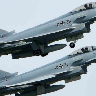 Dos Eurofighters colisionan en los cielos de Mecklenburg-Vorpommern [DE]
