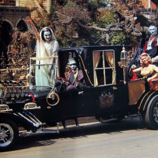 Addams, Monster y Collins: gótico televisivo