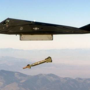 "Lo sentimos, no sabíamos que era invisible": cuando un viejo misil ruso derribó un F-117 de EE UU
