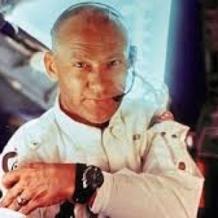 Cuando ‘Buzz’ Aldrin tomó la comunión en la Luna