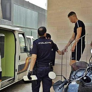 Detenidos cinco jóvenes alemanes por agresiones indiscriminadas en s'Arenal (Mallorca)