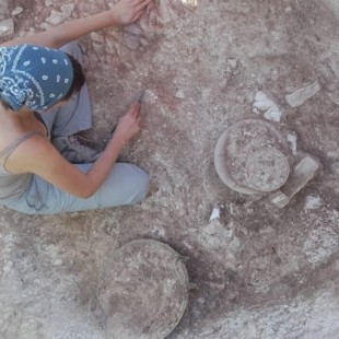 Sorpresa tras el hallazgo arqueológico de Almedinilla: aparecen tres tumbas intactas