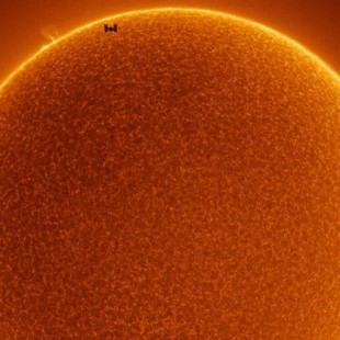 NASA presenta una increíble imagen de la Estación Espacial Internacional frente al Sol