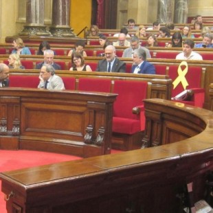 El Parlament catalán rechaza devolver a menores migrados no acompañados que cometan delitos