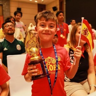 Un niño leonés de 7 años logra el bronce en un campeonato mundial de cálculo mental celebrado en China