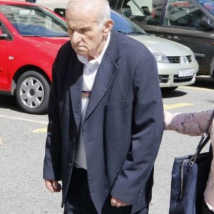 La mayor causa contra el anciano "rayacoches" de Vigo acaba con otra absolución, pero debe pagar 15.000 euros