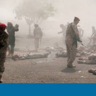 Un misil Huthi contra un desfile militar causa 36 muertos en Yemen