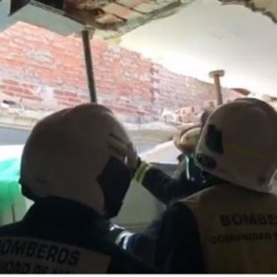 Muere un trabajador y otro resulta herido grave al caerles un muro de una vivienda en San Fernando de Henares