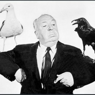 Alfred Hitchcock, 120 años del maestro del suspense